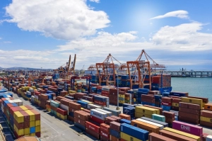 كيفية الشحن من تركيا إلى الكويت: الشروط والتكاليف