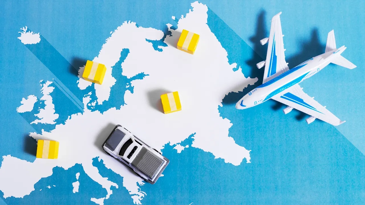 الشحن من تركيا إلى أوروبا (بري، بحري، وجوي) لعام 2025: دليل شامل